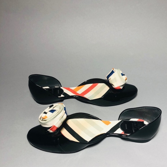 Authentic Roger Vivier Patent Black Shoes - Picture 2 of 8